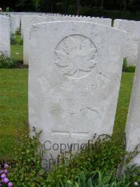 Etaples Military Cemetery - Martin, C